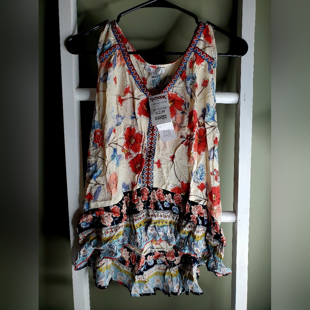 Floral Sleeveless Top with Ruffle Hem